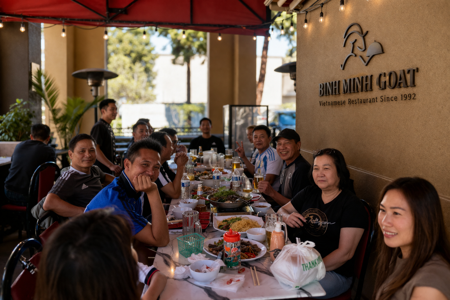 customers dining